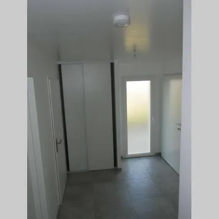 Charmant Studio Dans Une Maison Neuve La Roche-sur-Yon Exterior photo
