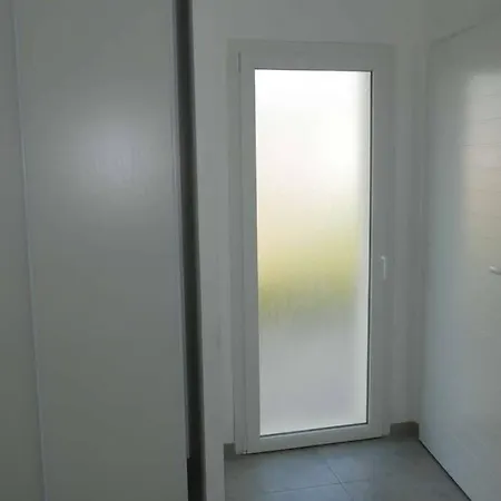 Charmant Studio Dans Une Maison Neuve La Roche-sur-Yon Exterior photo