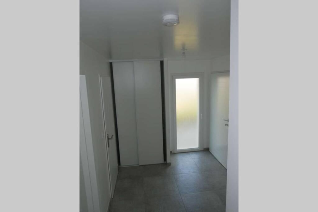 Dans Maison Neuve