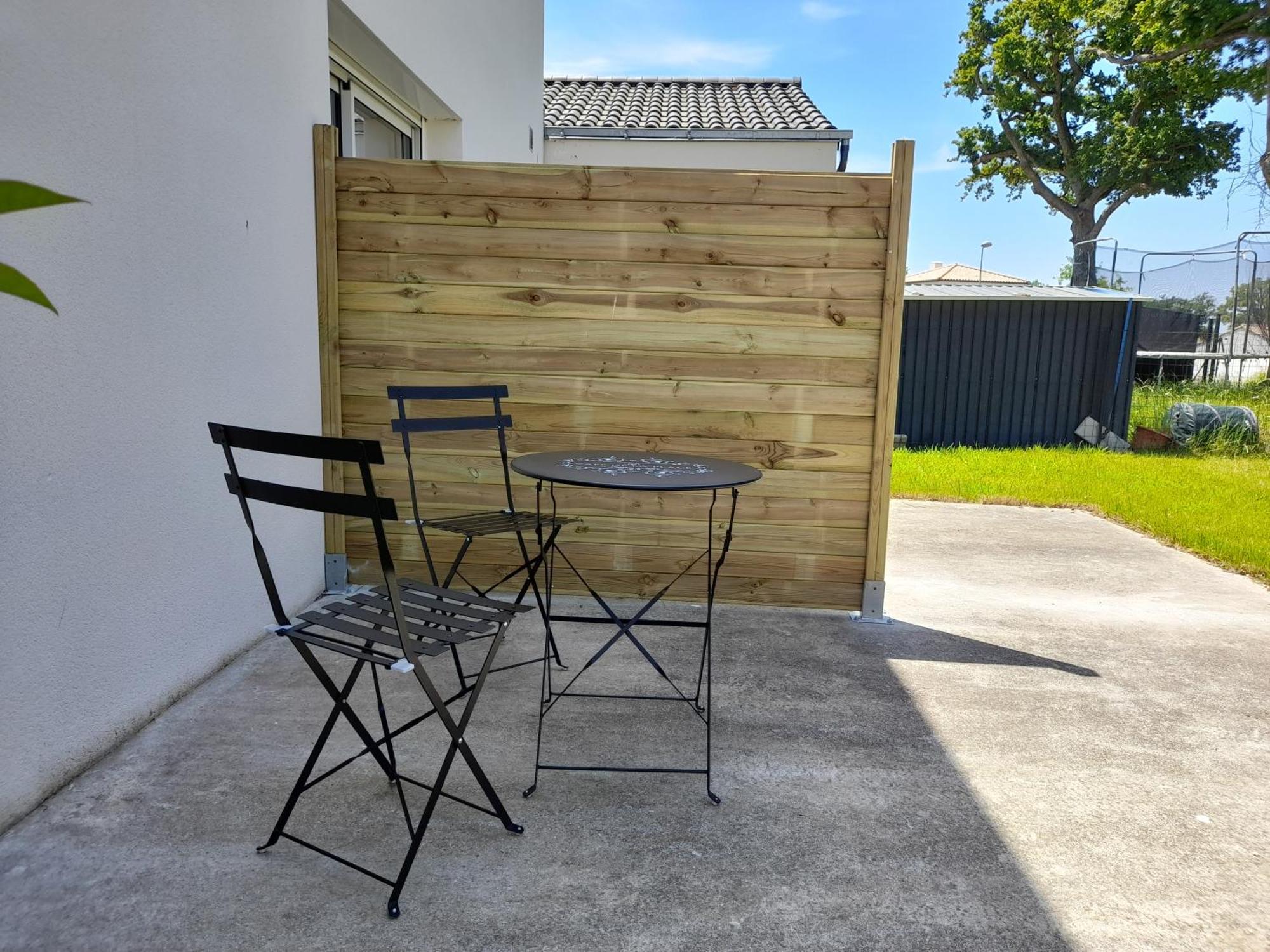 Dans Maison Neuve Appartement